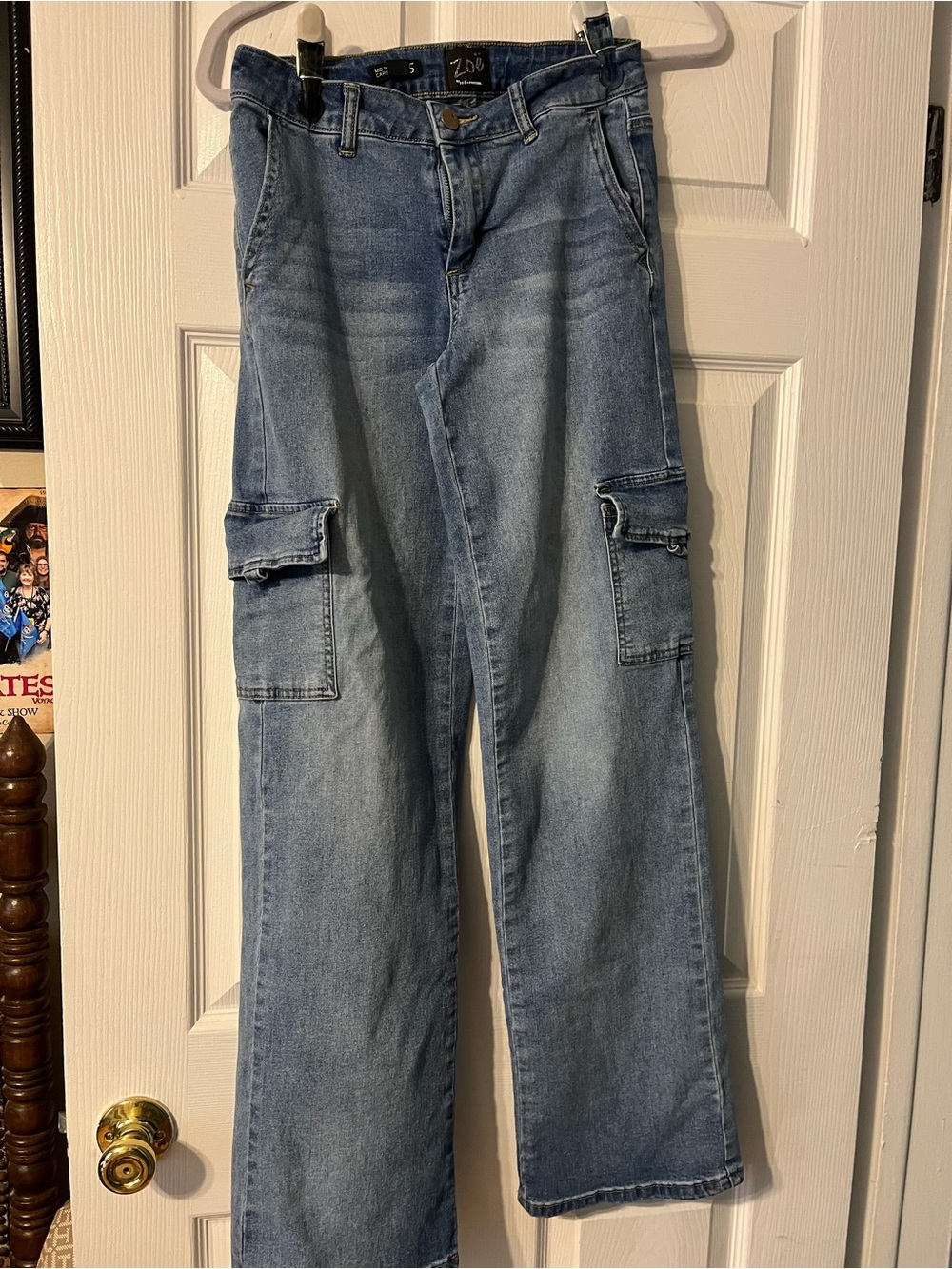 Zoe Light Blue Women's Cargo Boyfriend Jeans size 5 26 waist 31 inseam